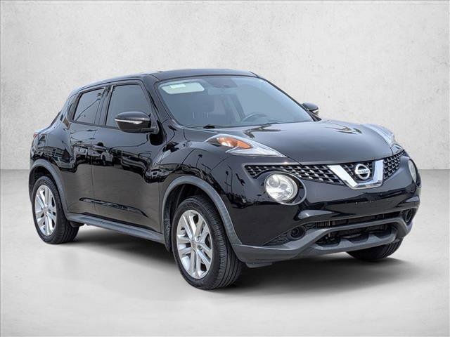 Used 2015 Nissan Juke SV w/ Cold Weather Package image 3