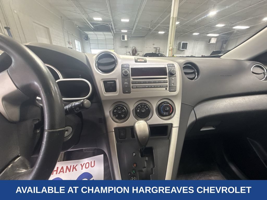 Used 2009 Pontiac Vibe w/ Sun And Sound Package FWD image 14