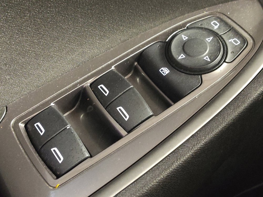 Used 2021 Chevrolet Malibu RS FWD image 27