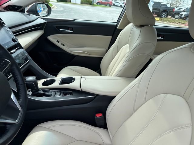 Used 2019 Toyota Avalon XLE w/ Moonroof Package image 13