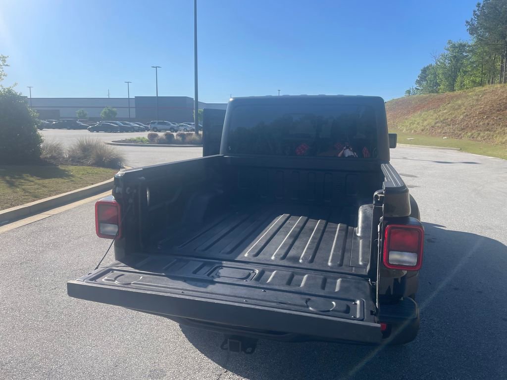Used 2023 Jeep Gladiator Rubicon w/ Trailer Tow Package AWD/4WD image 21