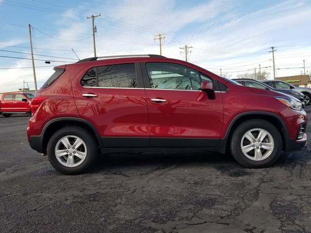 Used 2019 Chevrolet Trax LT w/ LT Convenience Package image 5