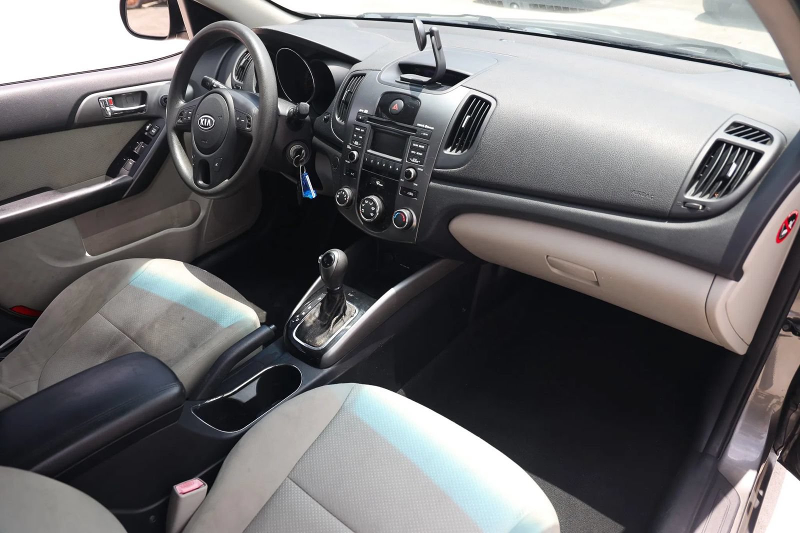 Used 2013 Kia Forte EX FWD image 23