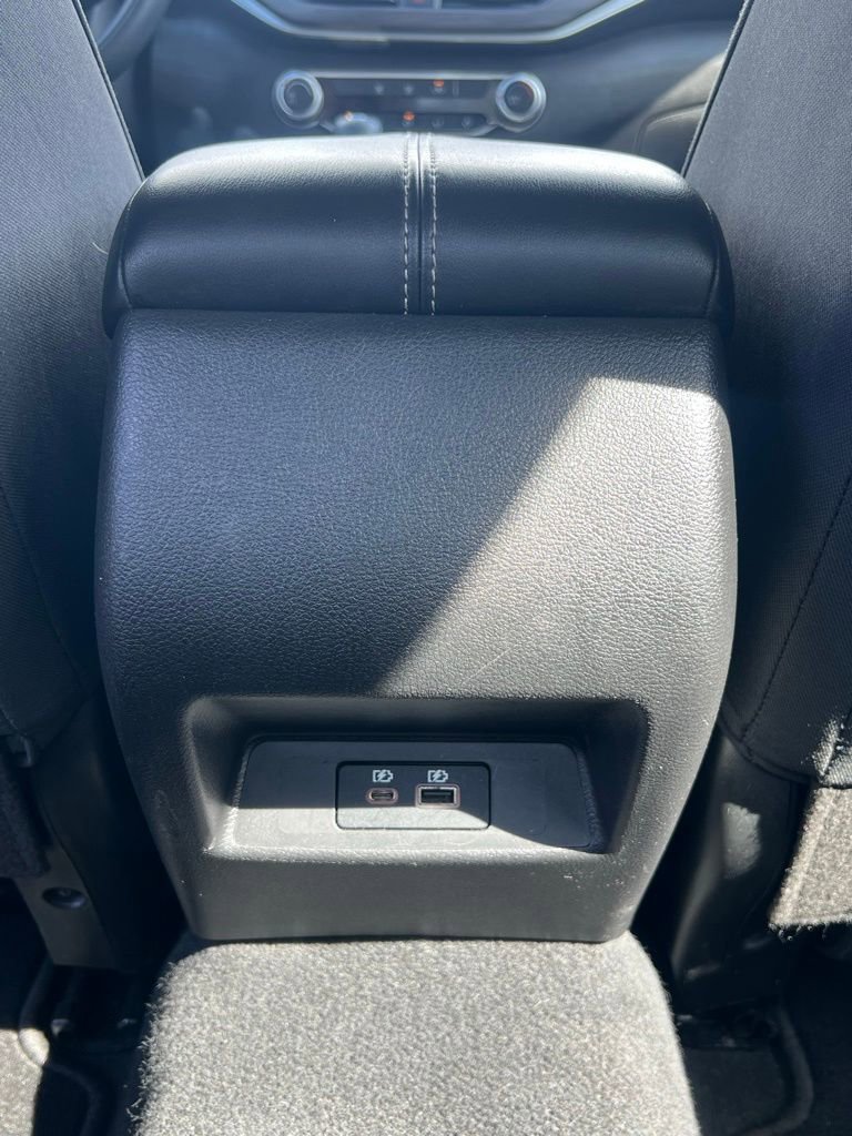 Used 2024 Nissan Altima 2.5 SV image 19