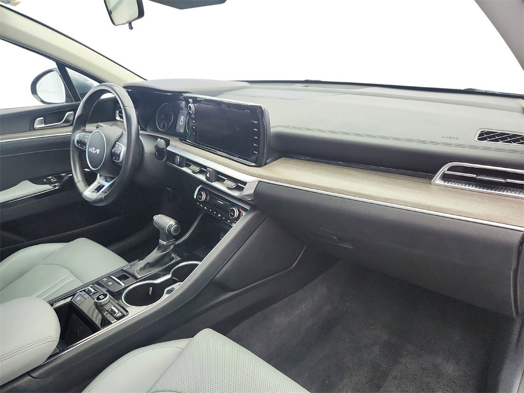 Used 2023 Kia K5 EX image 25