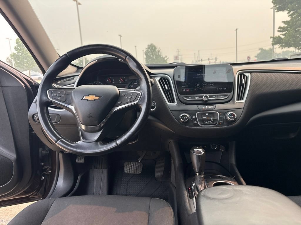 Used 2020 Chevrolet Malibu RS w/ LPO, Convenience Package 1 FWD image 21