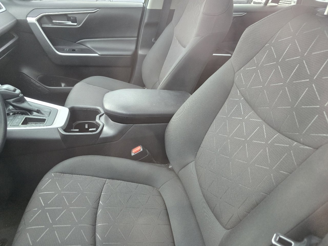 Used 2023 Toyota RAV4 XLE w/ Convenience Package image 23