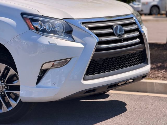 Used 2019 Lexus GX 460 Luxury AWD/4WD image 3