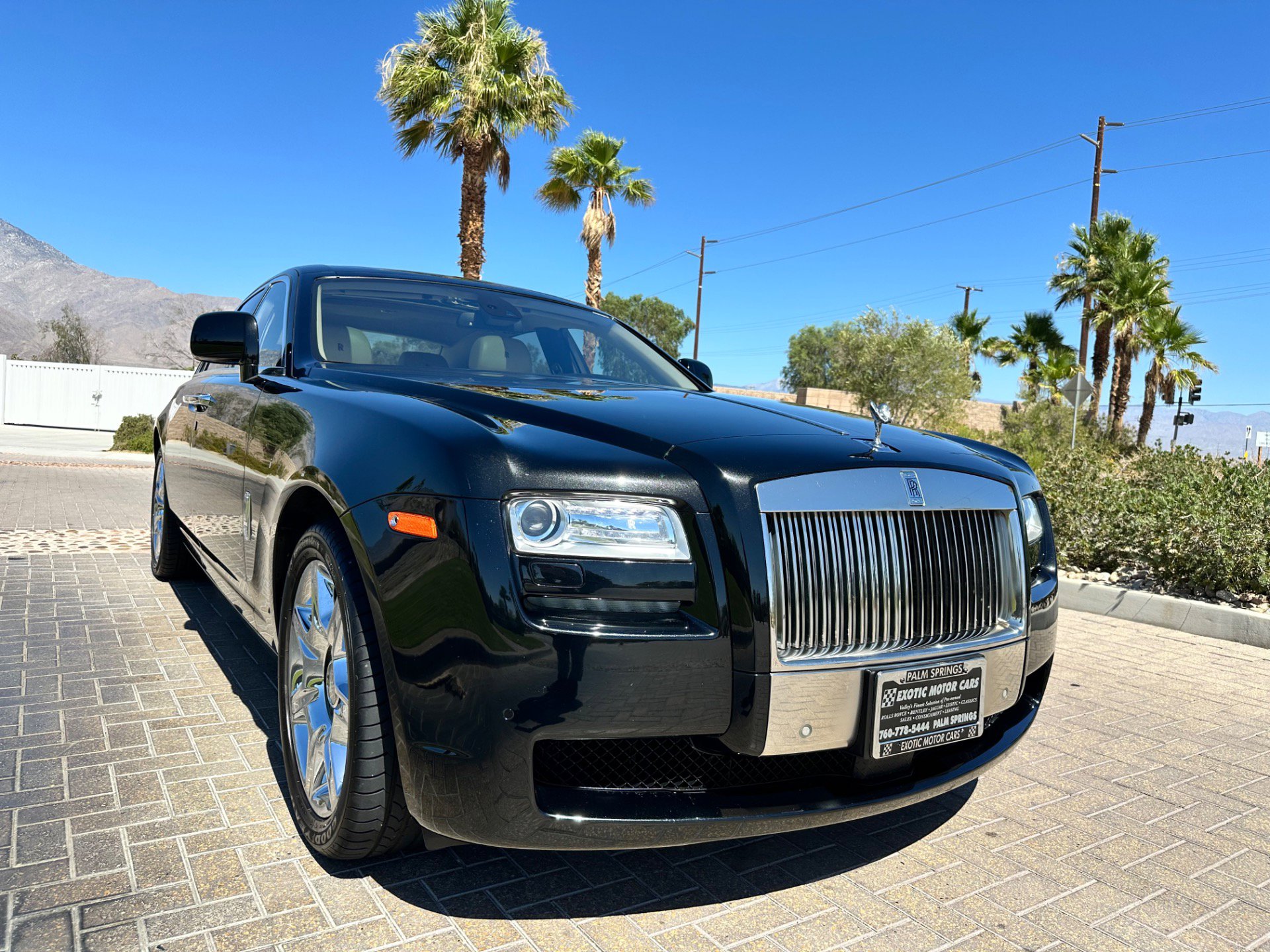 Used 2011 Rolls-Royce Ghost image 11