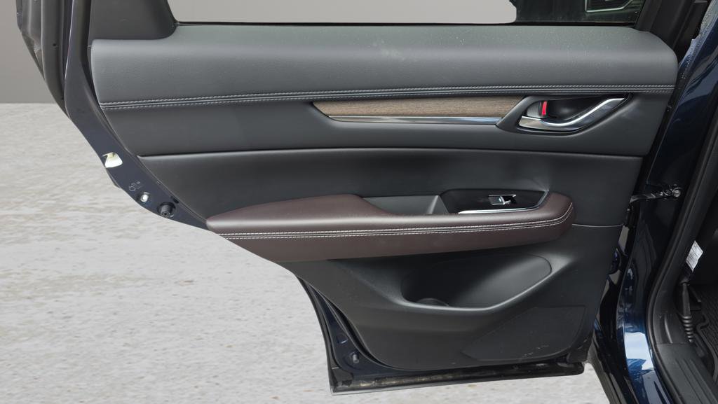 Certified 2025 MAZDA CX-5 Signature image 14