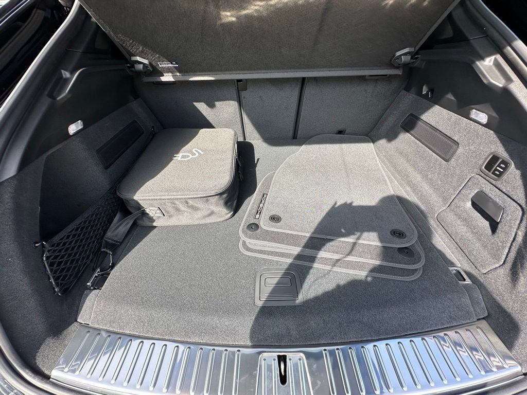 Used 2026 Porsche Cayenne Turbo AWD/4WD image 41