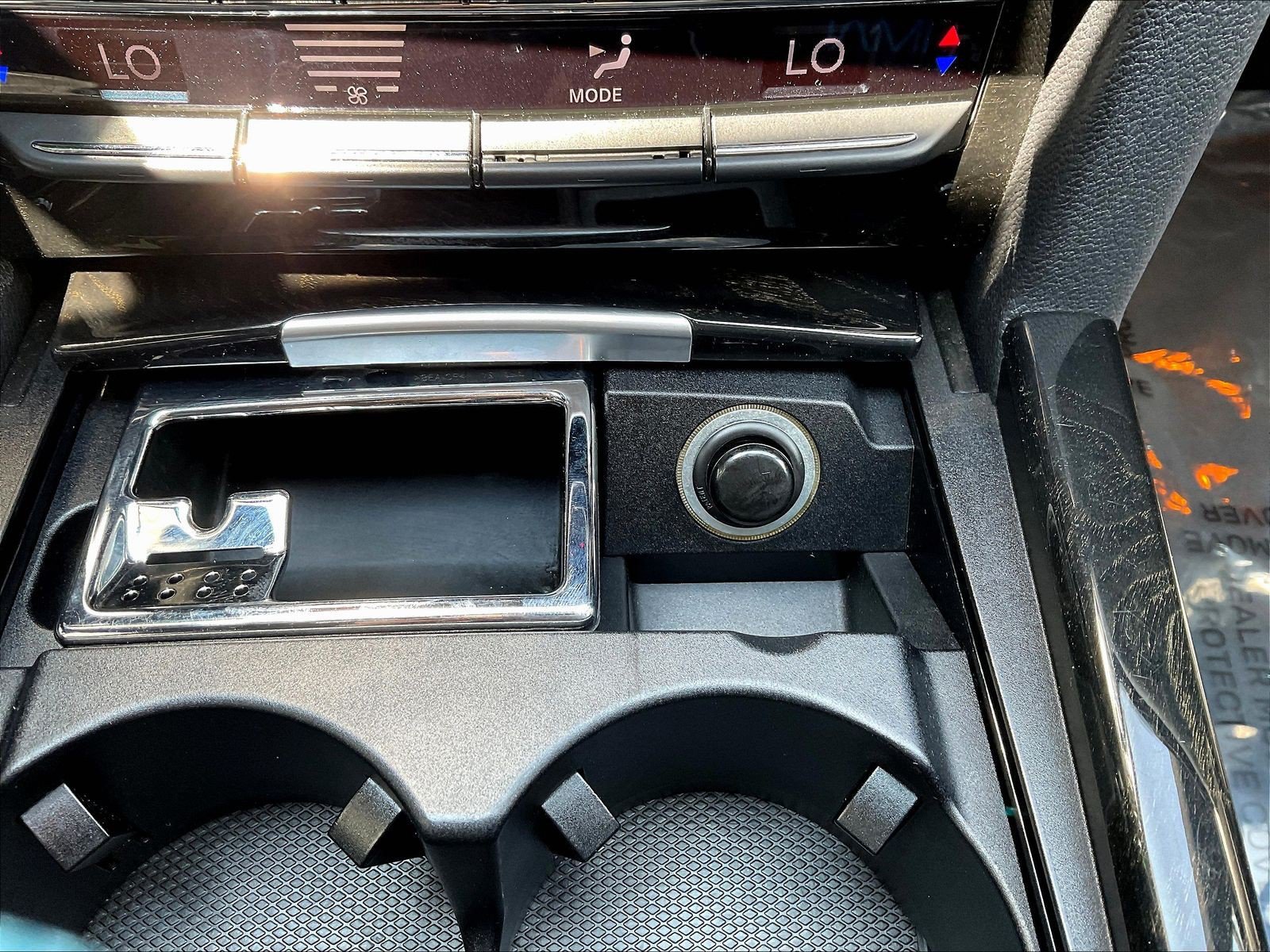 Used 2010 Mercedes-Benz E 350 4MATIC Sedan image 16