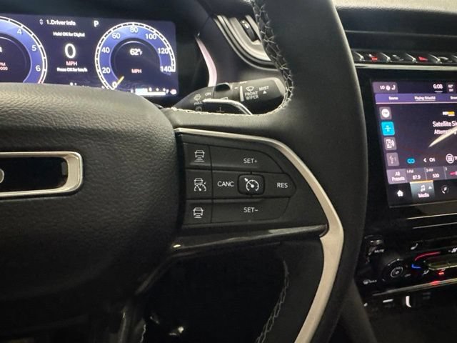 Used 2023 Jeep Grand Cherokee Altitude AWD/4WD image 37