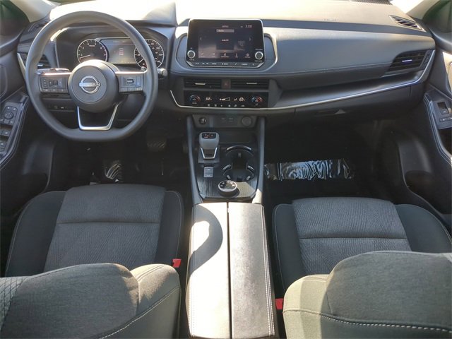Used 2024 Nissan Rogue SV image 16