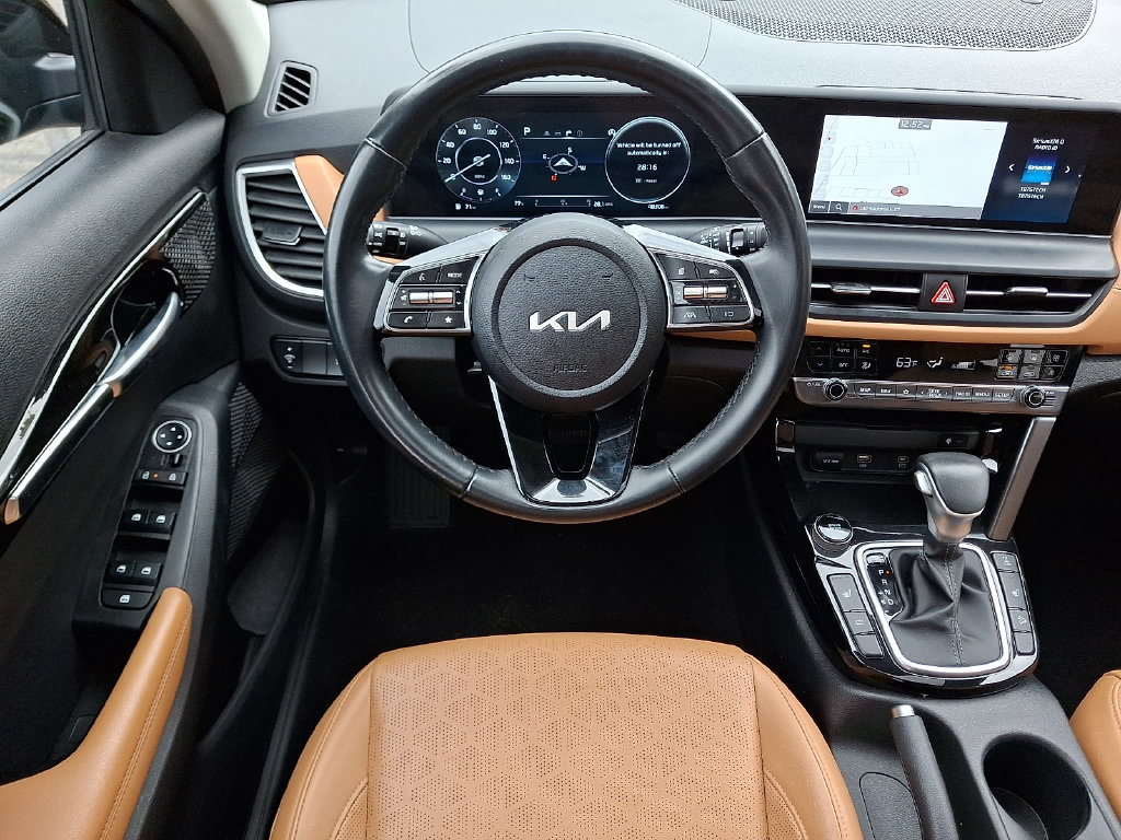 Certified 2024 Kia Seltos EX AWD/4WD image 12