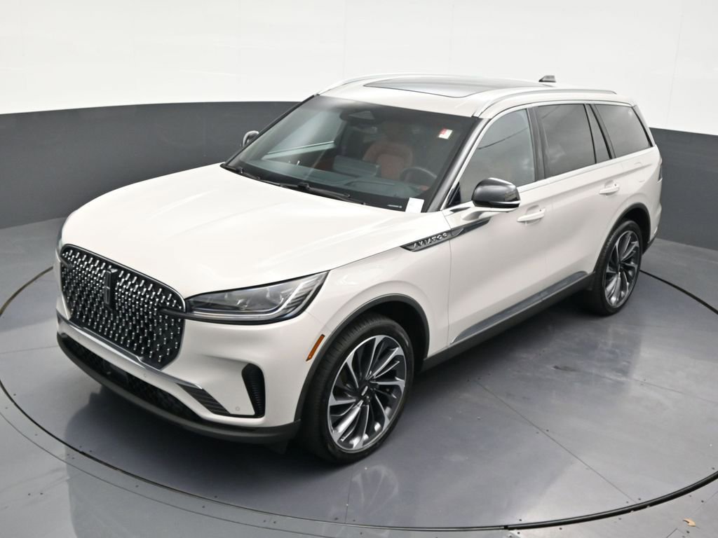 Used 2025 Lincoln Aviator Reserve w/ Illumination Package image 16