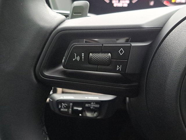 Certified 2025 Porsche Panamera 4 image 29