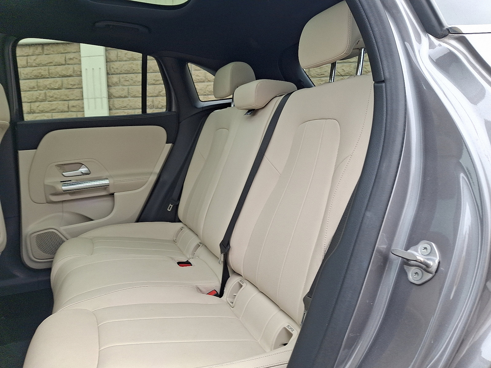 Used 2022 Mercedes-Benz GLA 250 4MATIC image 10