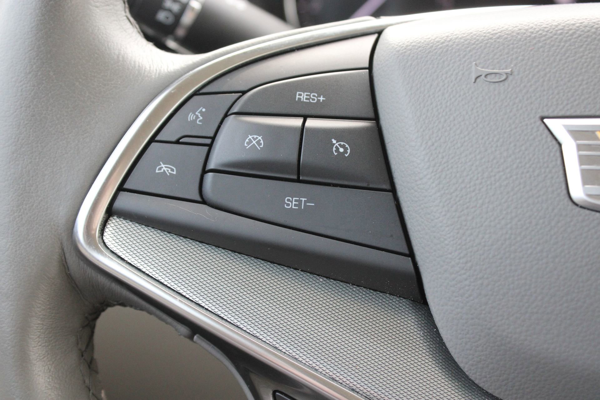 Used 2024 Cadillac XT5 Premium Luxury w/ LPO, Floor Liner Package AWD/4WD image 33