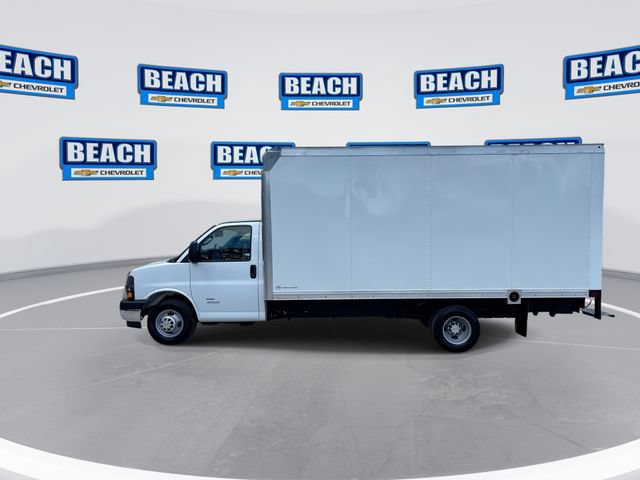 New 2026 Chevrolet Express 4500 w/ Power Convenience Package RWD image 5