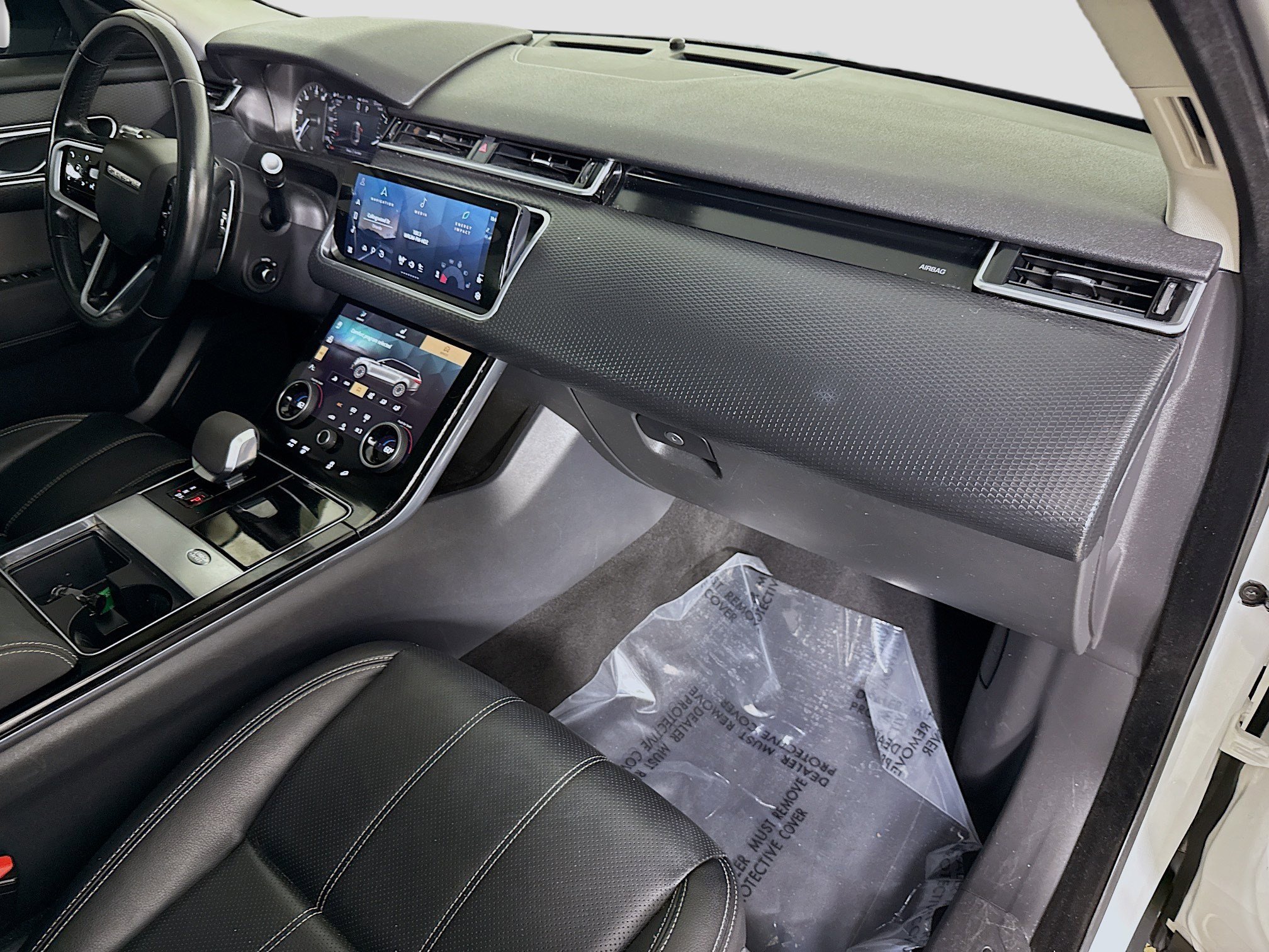 Used 2022 Land Rover Range Rover Velar S image 28