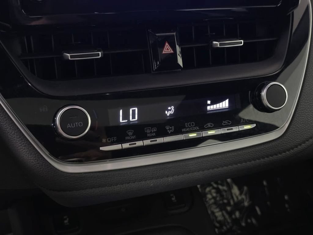 Used 2024 Toyota Corolla XSE FWD image 29