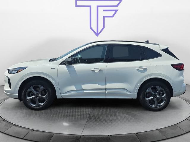 Certified 2024 Ford Escape ST-Line w/ Tech Pack #1 AWD/4WD image 3