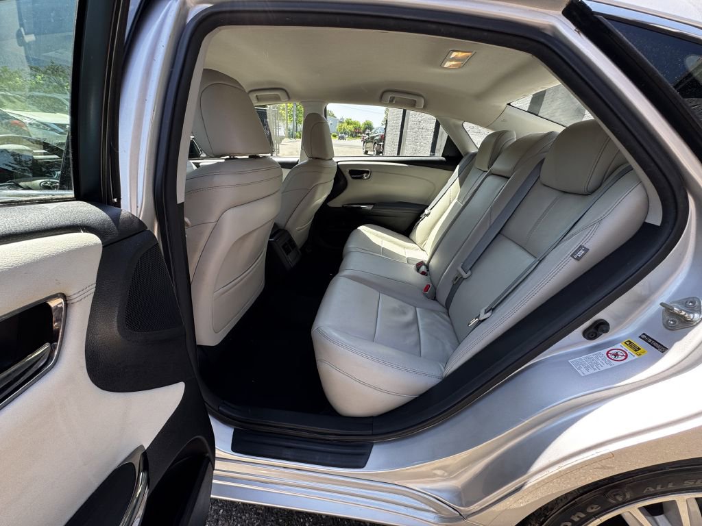 Used 2013 Toyota Avalon XLE w/ Preferred Accessory Package FWD image 11