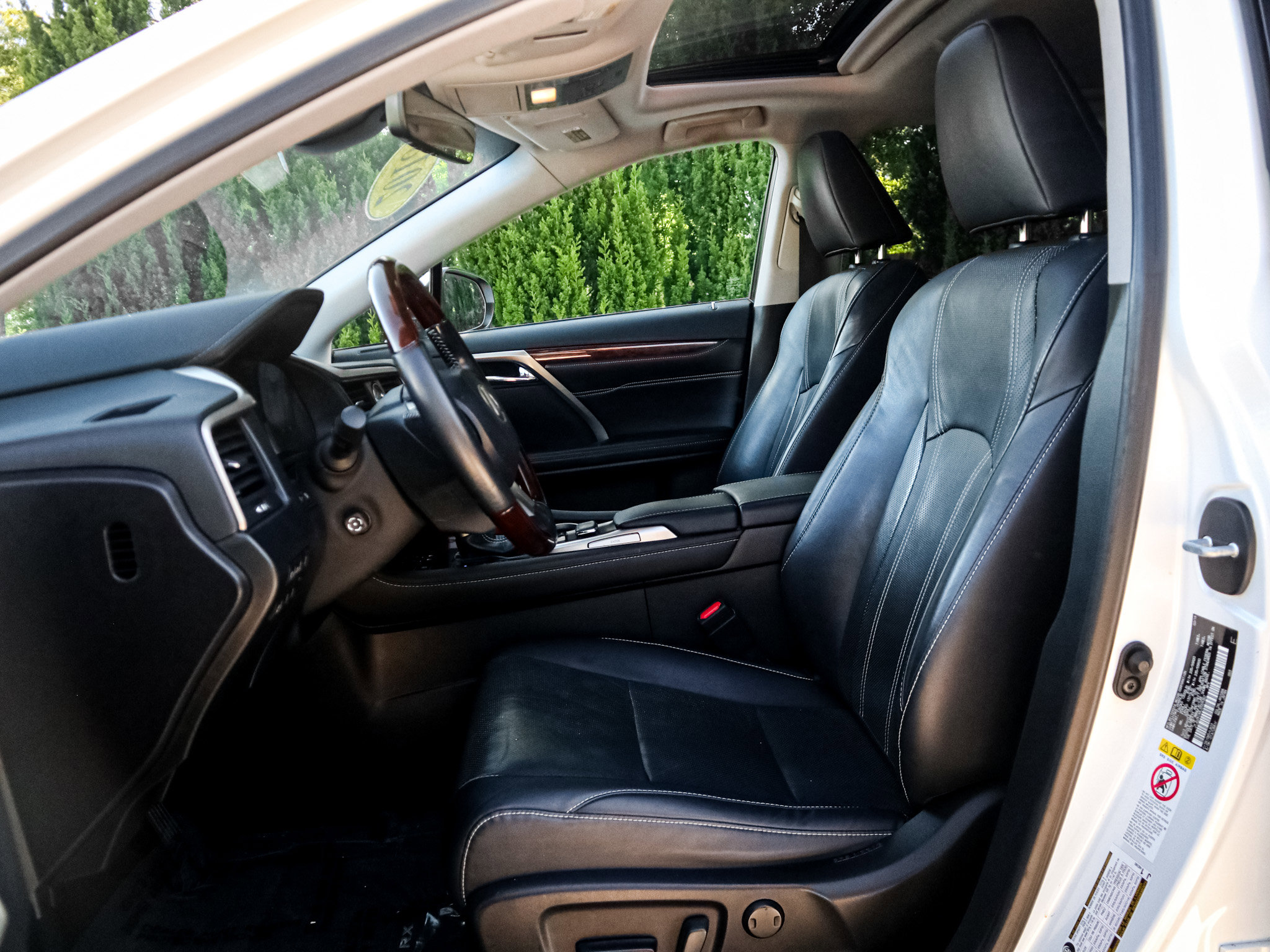 Used 2018 Lexus RX 350L image 17