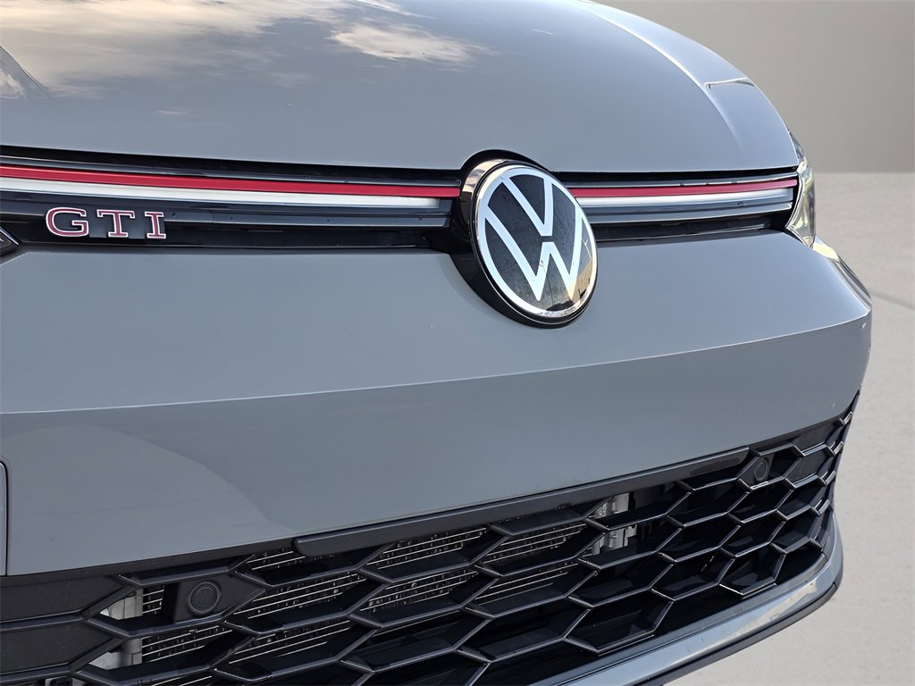 Used 2022 Volkswagen GTI SE image 9