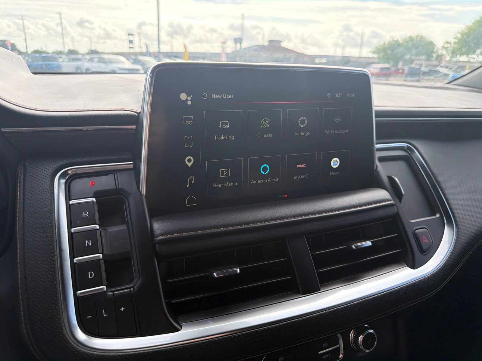 Used 2024 GMC Yukon XL AT4 w/ Technology Package AWD/4WD image 30
