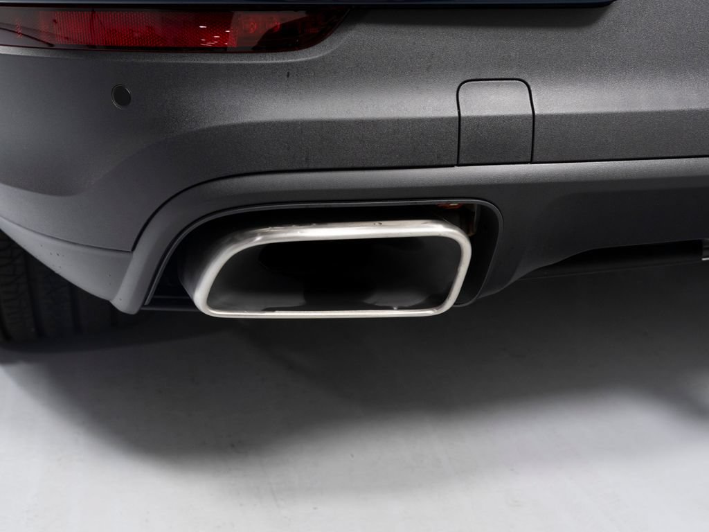 New 2026 Porsche Cayenne Coupe AWD/4WD image 44