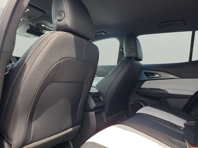 New 2026 Chevrolet Equinox EV LT AWD/4WD image 11