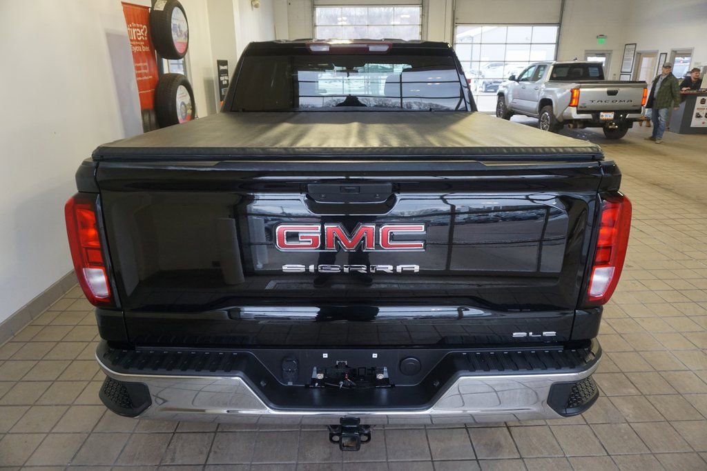 Used 2021 GMC Sierra 1500 SLE image 17