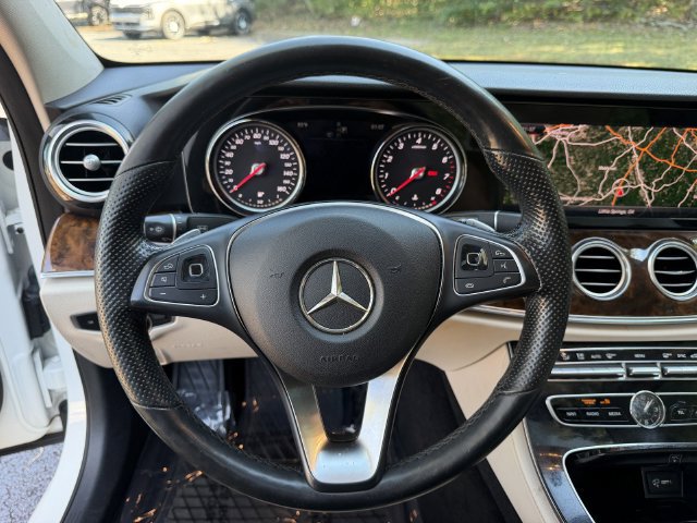 Used 2018 Mercedes-Benz E 300 4MATIC image 18