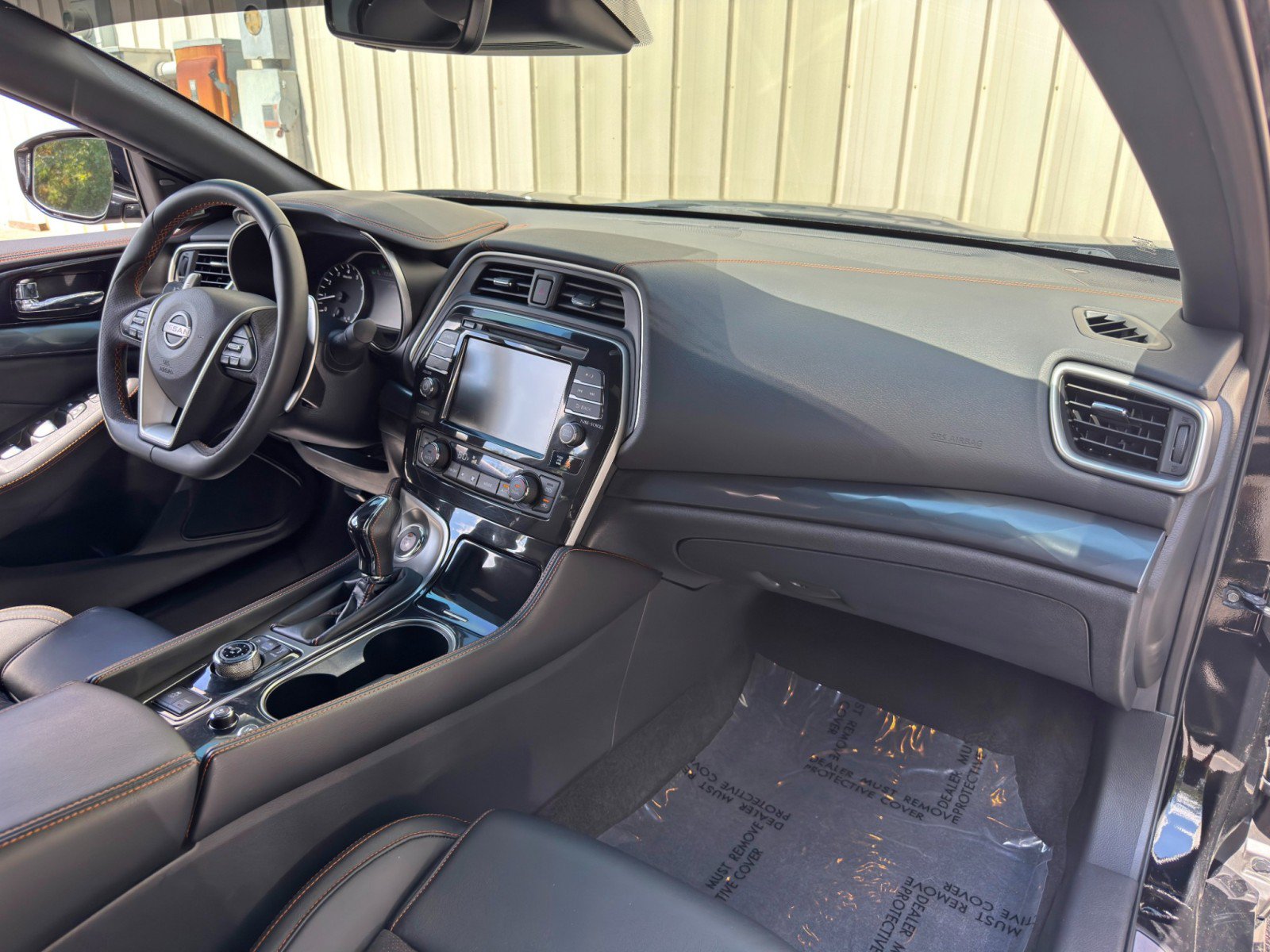 Used 2023 Nissan Maxima SR w/ Sport Mat Group FWD image 14