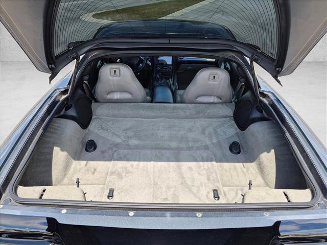 Used 2003 Chevrolet Corvette Coupe w/ Preferred Equipment Group RWD image 6