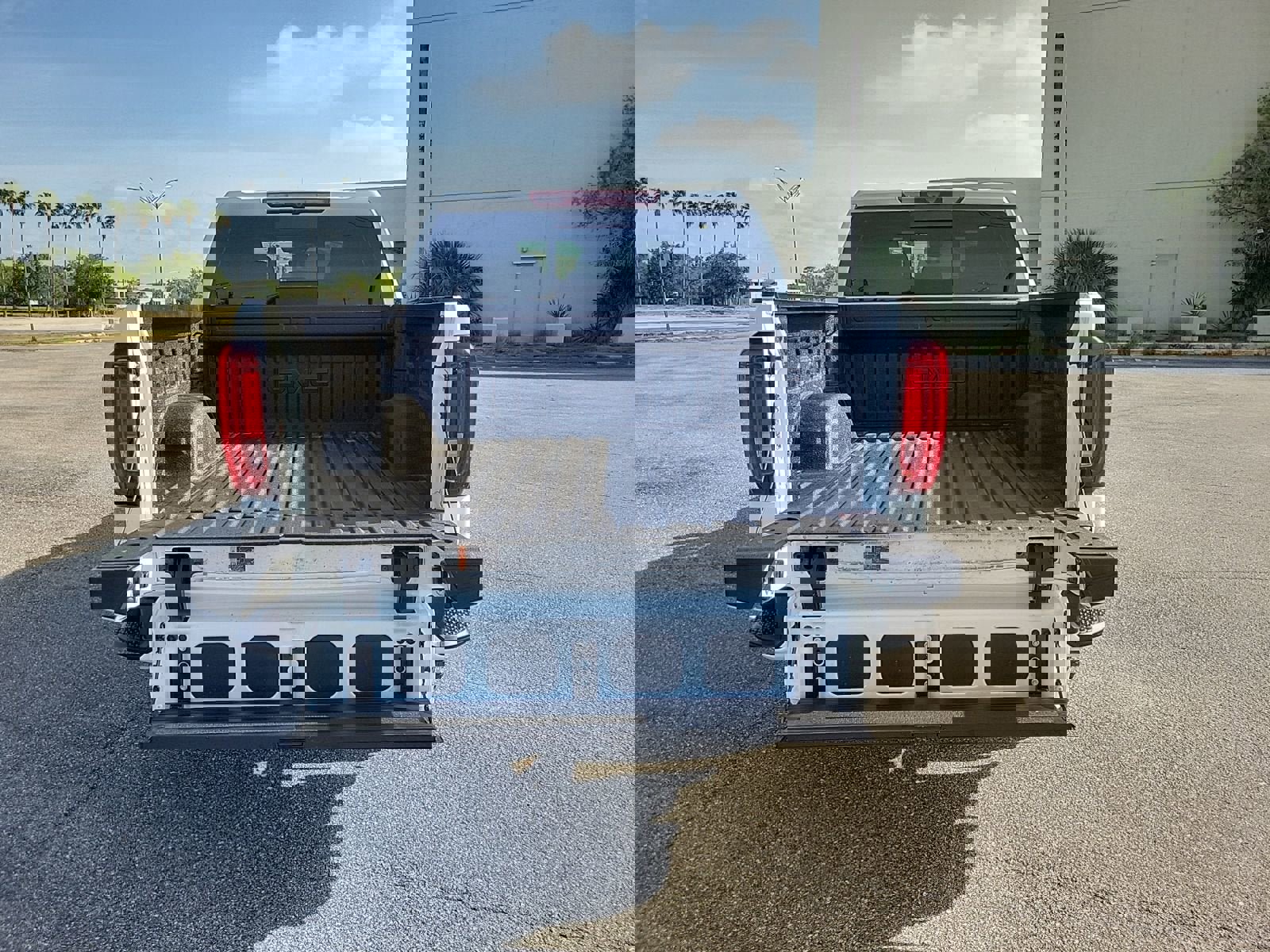 New 2026 GMC Sierra 1500 AT4 w/ AT4 Premium Package AWD/4WD image 7