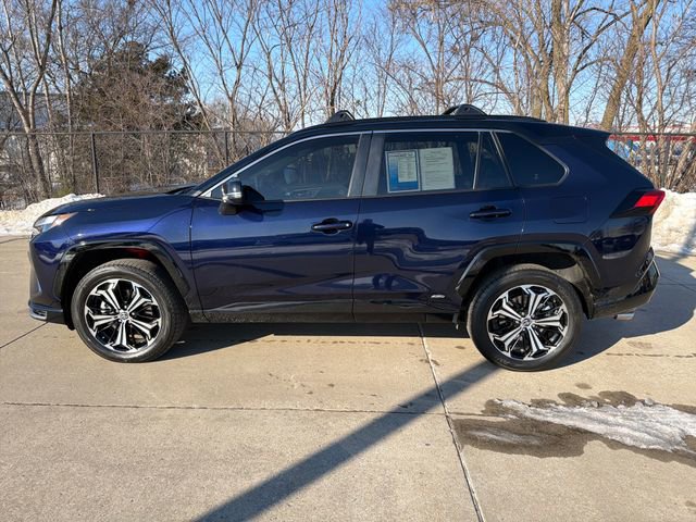 Used 2025 Toyota RAV4 XSE image 2