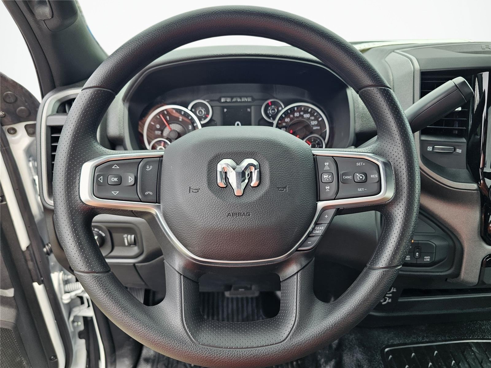 New 2026 RAM 4500 Tradesman w/ Chrome Appearance Group AWD/4WD image 20