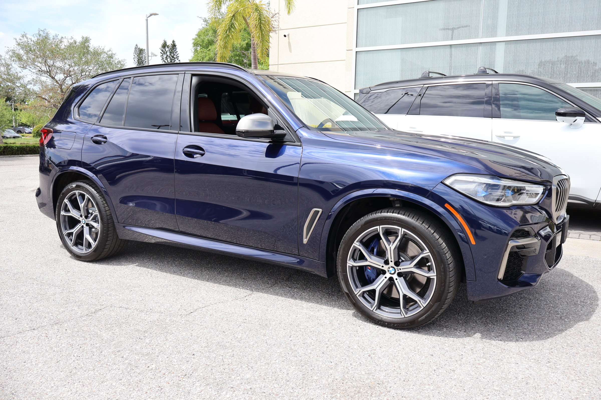 Used 2023 BMW X5 M50i w/ Executive Package AWD/4WD image 12
