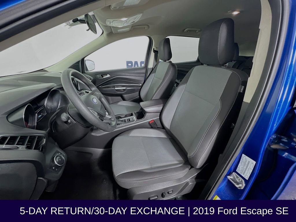 Used 2019 Ford Escape SE image 13