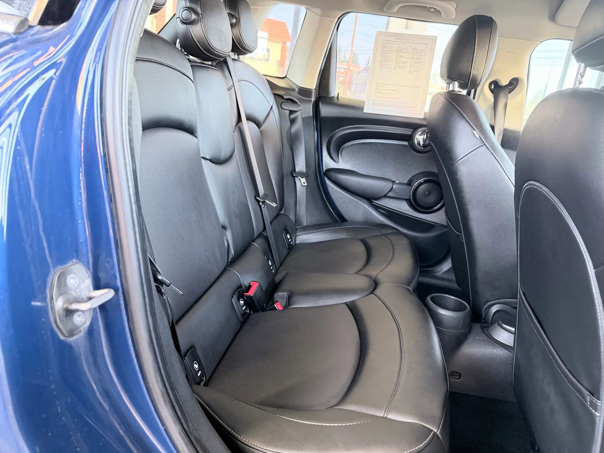 Used 2015 MINI Cooper 4-Door Hardtop image 20