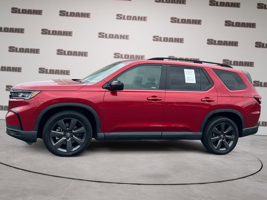 Used 2023 Honda Pilot Sport image 2