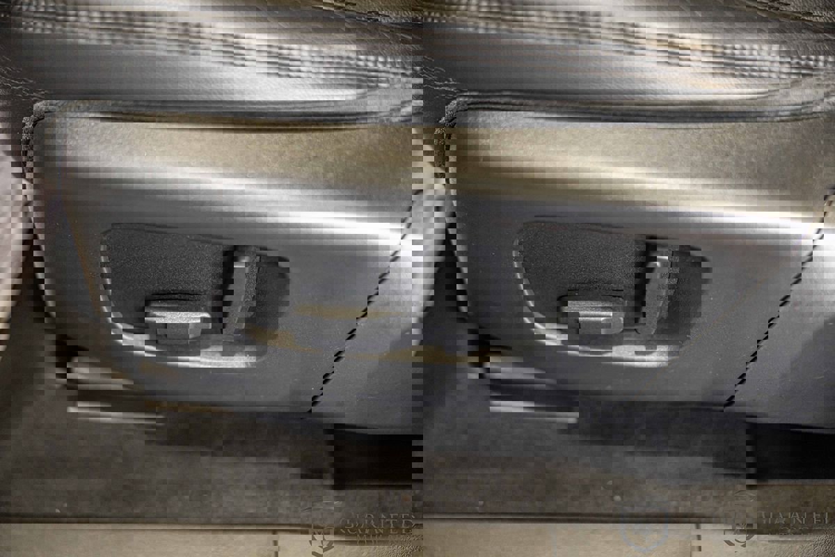 Used 2020 Land Rover Range Rover Evoque R-Dynamic S image 21