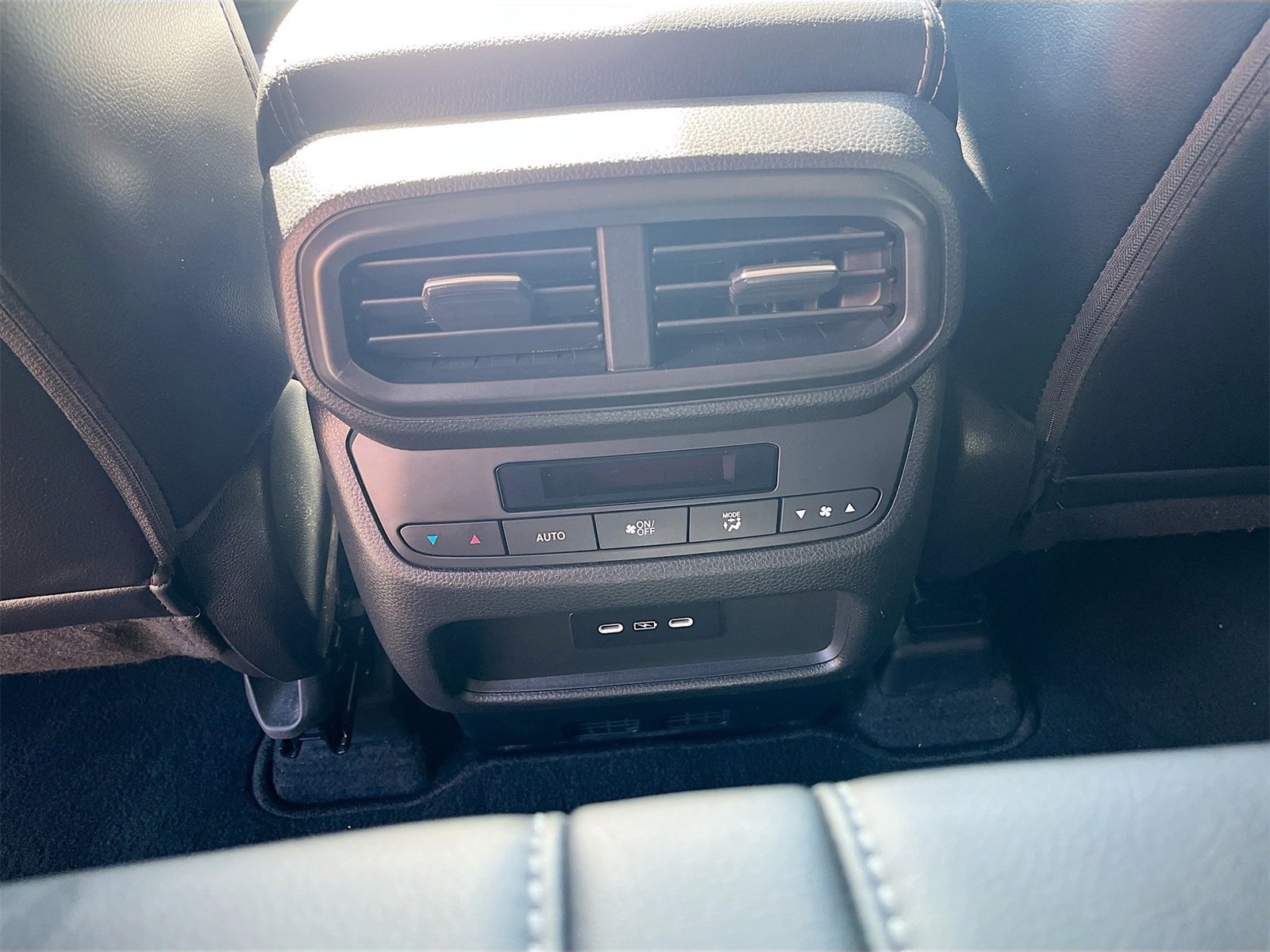 Used 2024 Honda Pilot Touring image 27