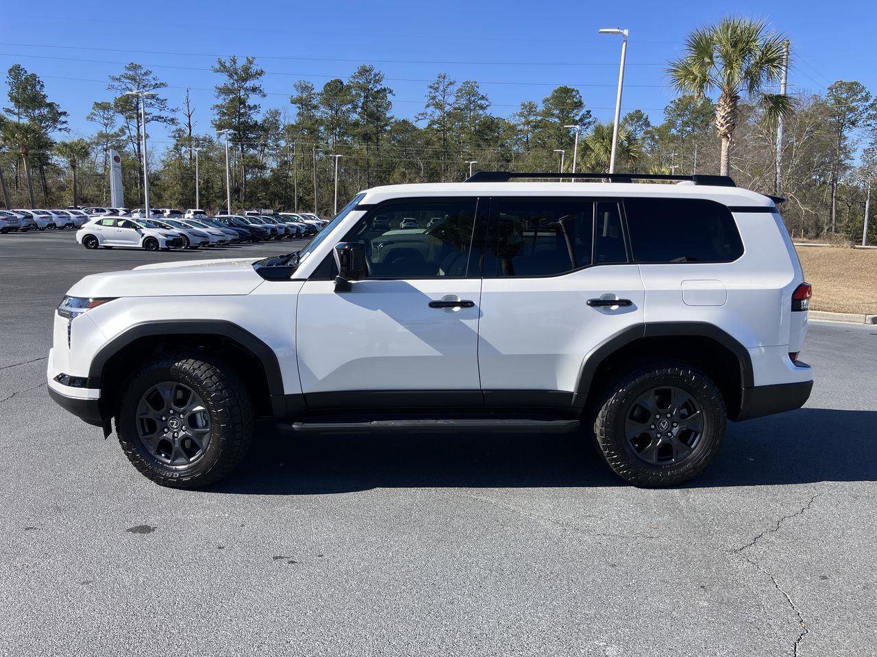 Used 2024 Lexus GX 550 550 Overtrail+ image 2