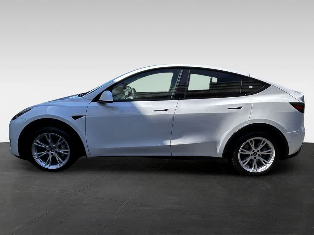 Used 2022 Tesla Model Y Long Range AWD/4WD image 4