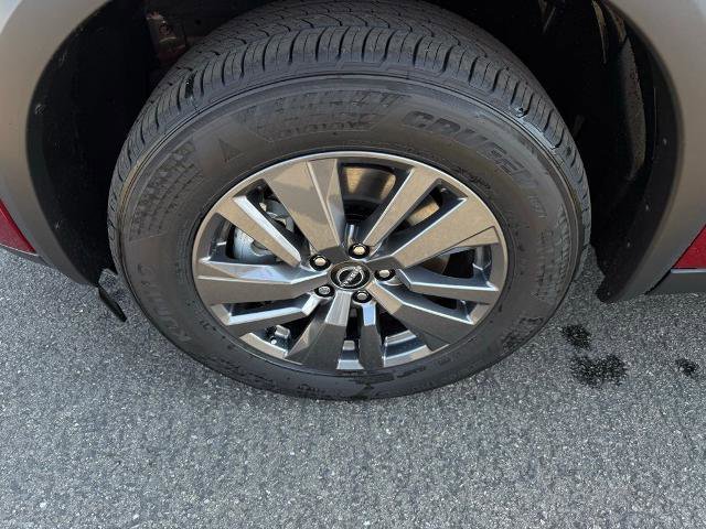 New 2026 Nissan Pathfinder SV image 9