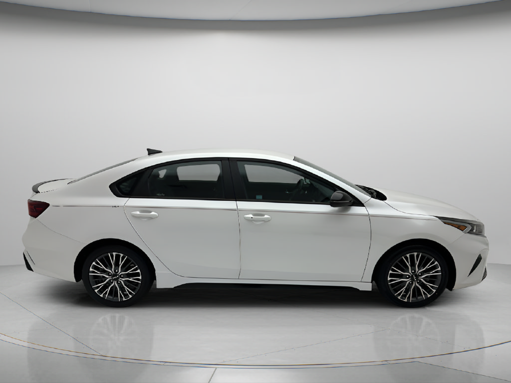Used 2023 Kia Forte GT-Line FWD image 6